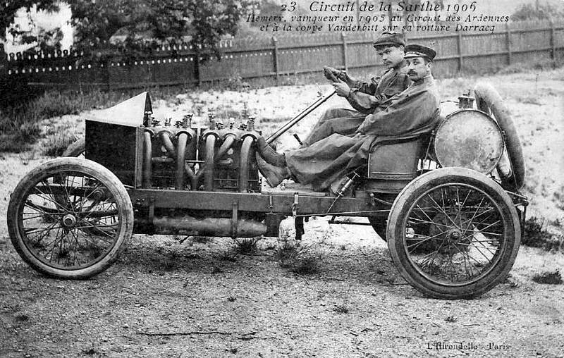 Victor Hemery behind the wheel, with his mechanic Victor Demogeot